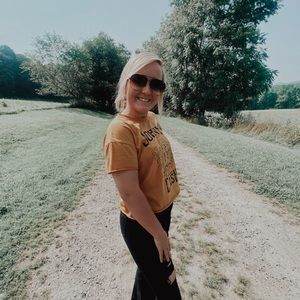 Meet your Posher, Faith